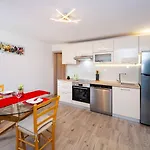 Family Friendly House With A Swimming Pool Benkovac, Zagora - 25209