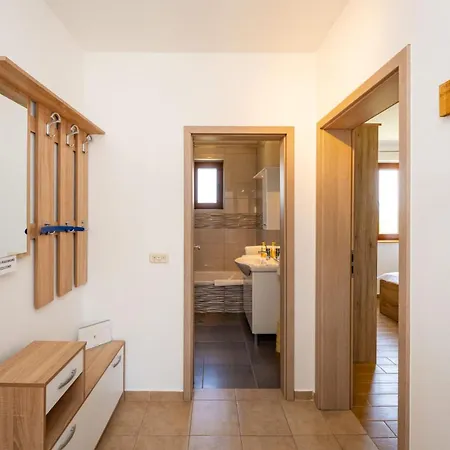 Family Friendly House With A Swimming Pool Benkovac, Zagora - 25209 Nyaraló