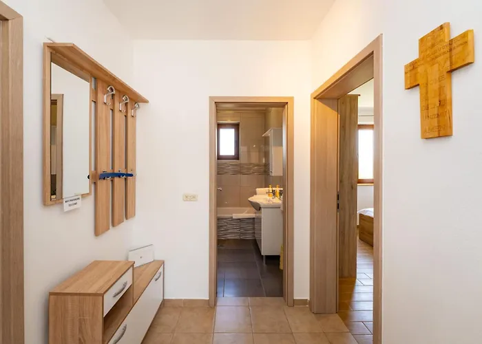 Family Friendly House With A Swimming Pool Benkovac, Zagora - 25209 Holiday home