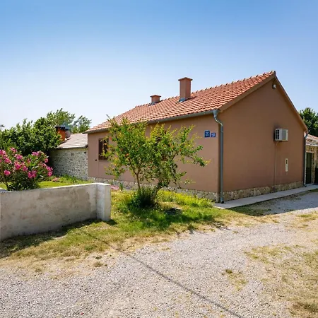 Family Friendly House With A Swimming Pool Benkovac, Zagora - 25209