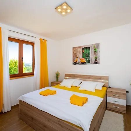 Family Friendly House With A Swimming Pool Benkovac, Zagora - 25209