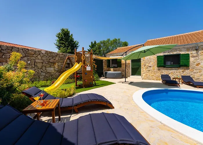 Family Friendly House With A Swimming Pool Benkovac, Zagora - 25209 Дом отдыха *