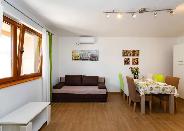 Family Friendly House With A Swimming Pool Benkovac, Zagora - 25209 Дом отдыха