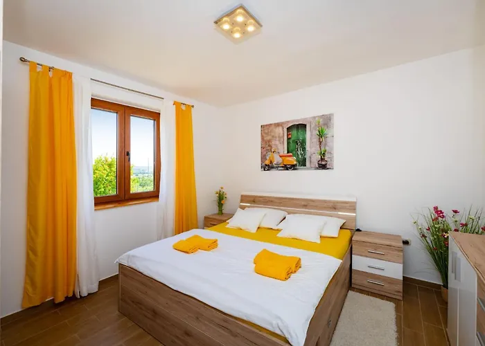 Family Friendly House With A Swimming Pool Benkovac, Zagora - 25209