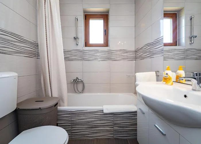 Family Friendly House With A Swimming Pool Benkovac, Zagora - 25209 * Бенковац