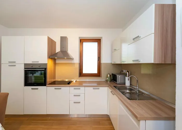 Family Friendly House With A Swimming Pool Benkovac, Zagora - 25209 Дом отдыха Бенковац